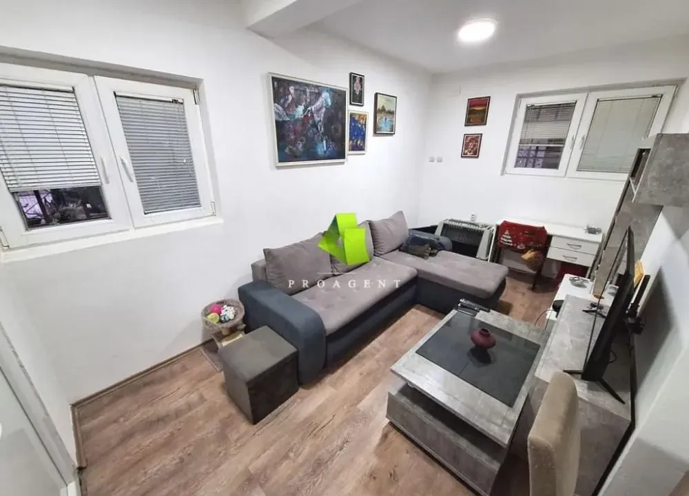 Izdavanje, jednosoban stan, 40m², Pantelej, Niš