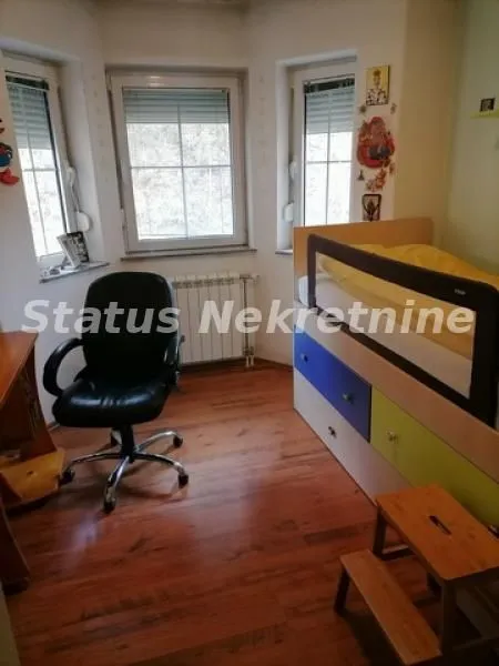Sale, house, 860m², Banja Vrdnik, Irig
