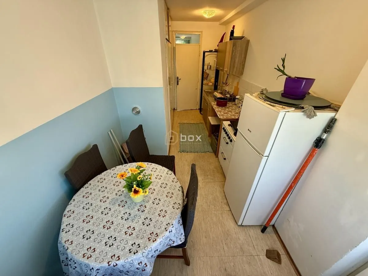 Izdavanje, trosoban stan, 75m², Crveni Pevac, Niš