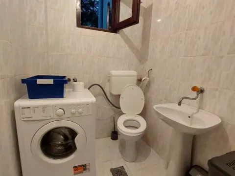 Izdavanje, dvosoban stan, 91m², Šušanj, Bar - image 9