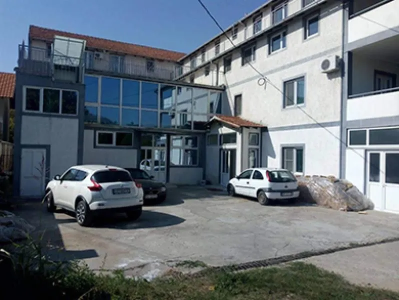 Rent, office space, 2000m², Altina, Beograd