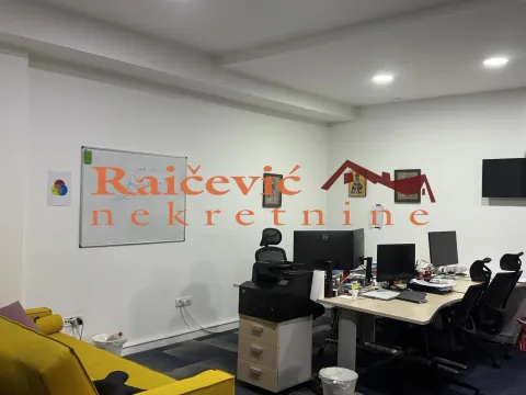 Izdavanje, poslovni prostor, 185m², Vračar Hram, Vračar Sve Podlokacije - image 6