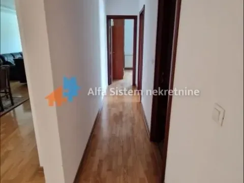 Izdavanje, četvorosoban stan, 126m², Kalenić Pijaca, Vračar Sve Podlokacije - image 6