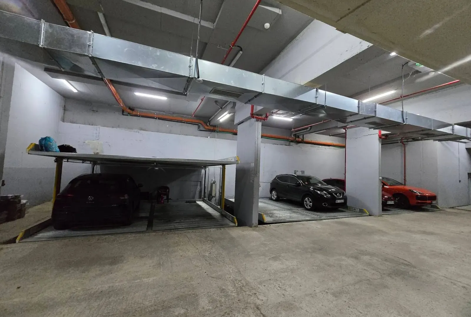 Rent, parking/garage, 12m², Voždovac Sve Podlokacije, Beograd