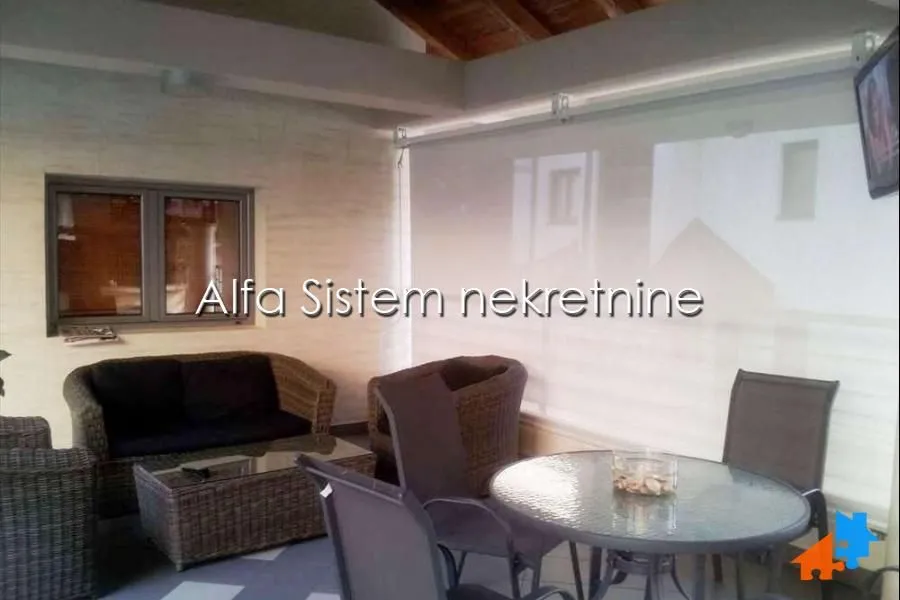 Izdavanje, kuća, 400m², Voždovac Sve Podlokacije, Beograd