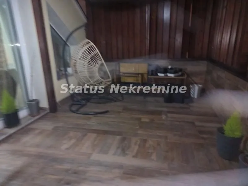 Prodaja, četvorosoban stan, 135m², Centar, Novi Sad