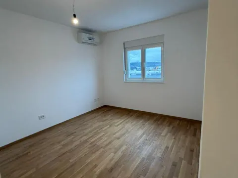 Sale, three bedroom apartment, 105m², Stari Aerodrom, Podgorica - image 14