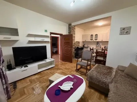 Rent, two bedroom apartment, 55m², Zlatica, Podgorica - image 4