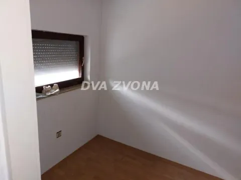 Sale, house, 400m², Sremska Kamenica, Petrovaradin - image 20