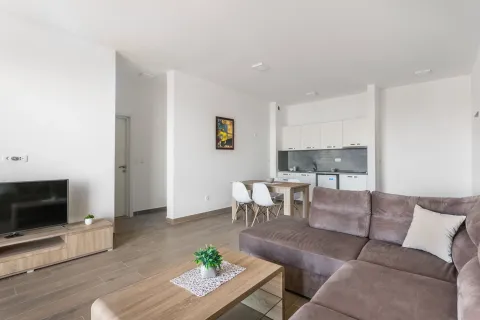 Sale, three bedroom apartment, 77m², Seoce, Budva - image 4