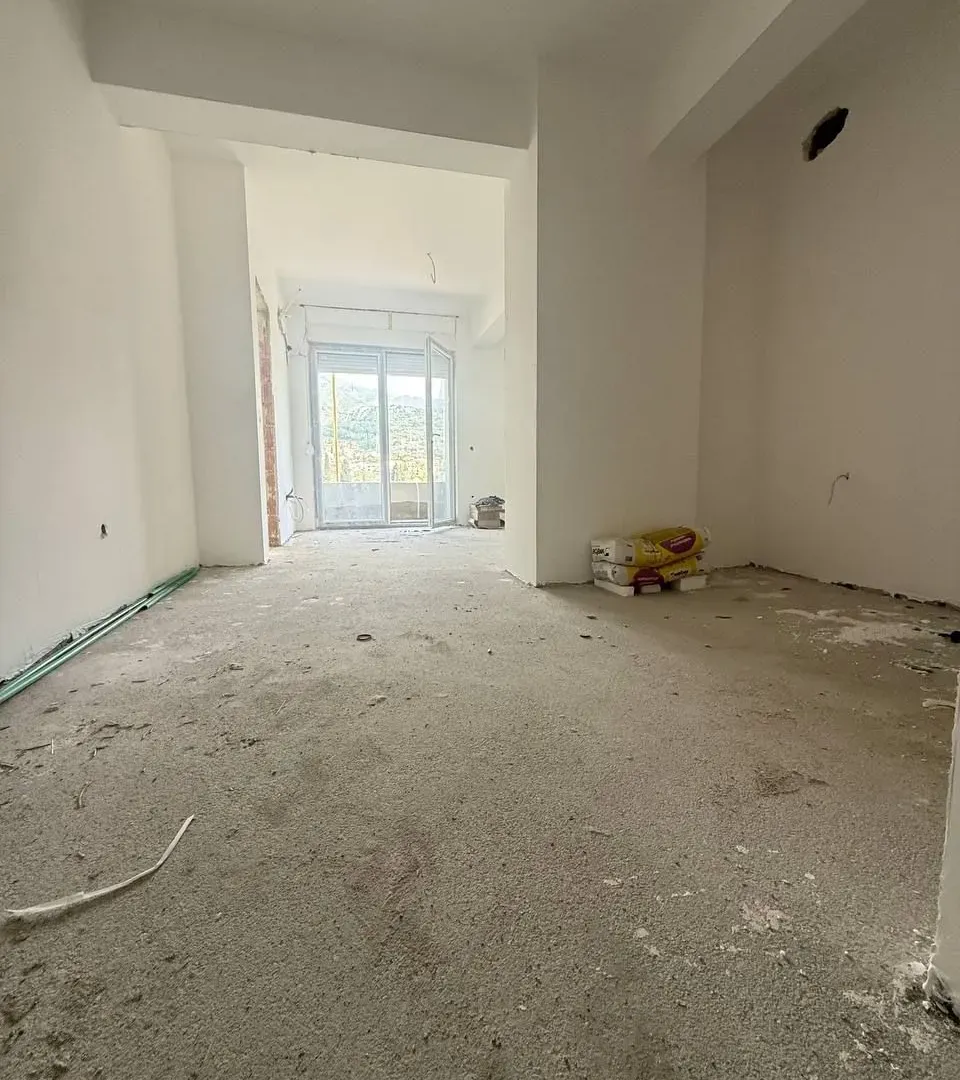 Sale, two bedroom apartment, 60m², Bjeliši, Bar