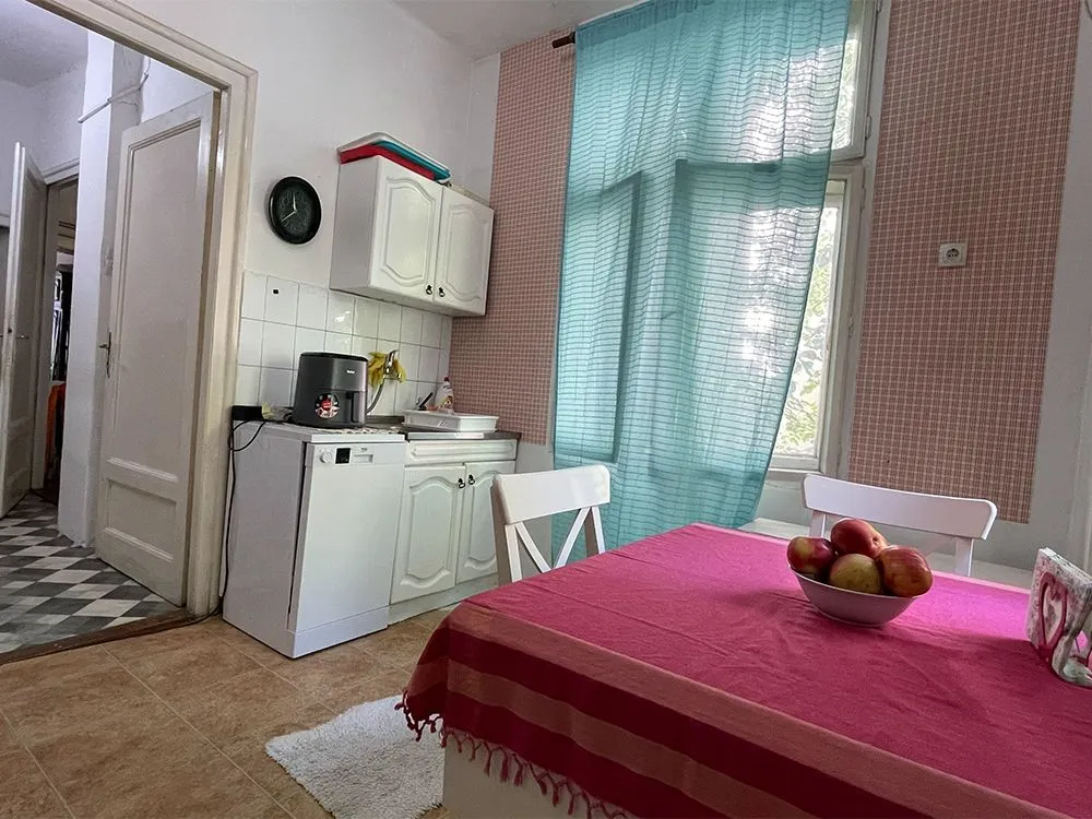 Sale, four bedroom apartment, 93m², Savski Venac, Beograd