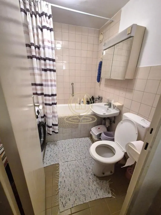 Prodaja, dvosoban stan, 80m², Liman 4, Novi Sad Sve Podlokacije