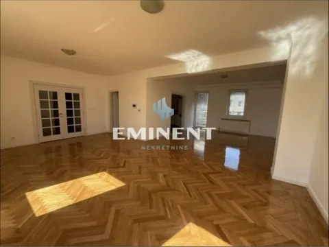 Izdavanje, četvorosoban stan, 144m², Vračar Hram, Vračar Sve Podlokacije