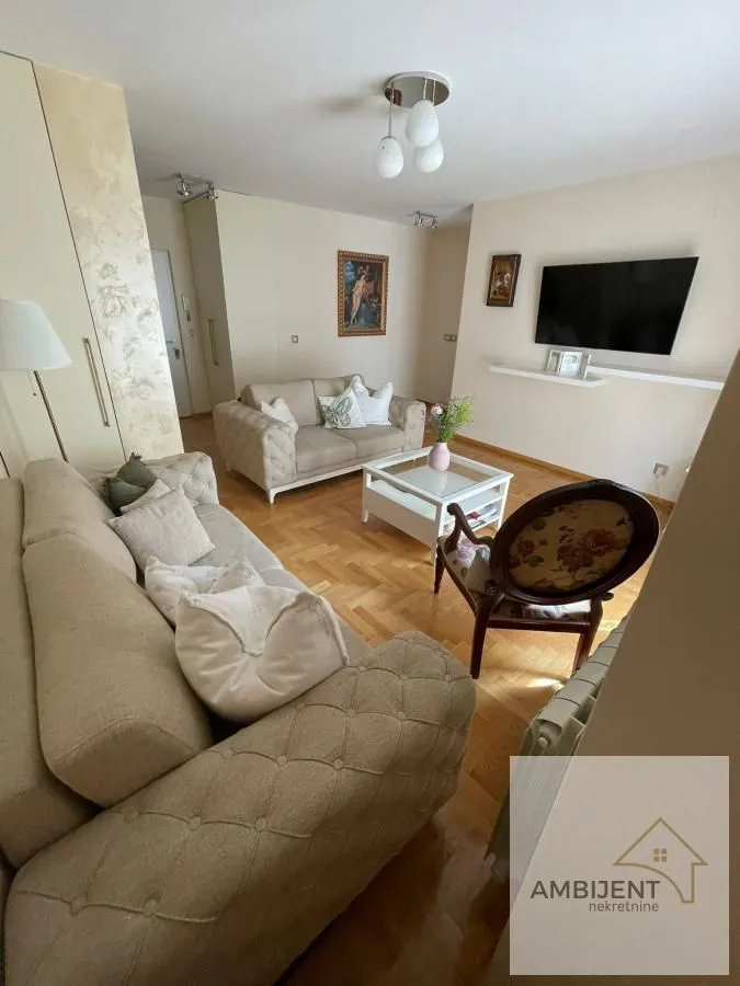 Prodaja, trosoban stan, 80m², Voždovac Sve Podlokacije, Beograd