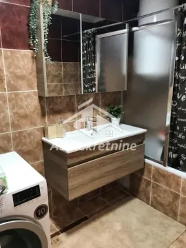 Rent, three bedroom apartment, 72m², Savski Venac, Beograd - image 10
