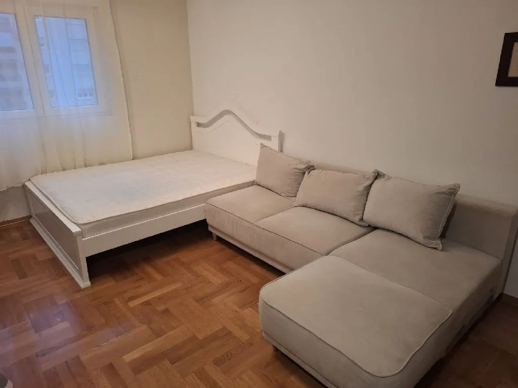 Izdavanje, garsonjera, 27m², Pobrežje, Podgorica