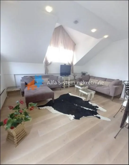 Rent, apartment, 120m², Senjak, Beograd