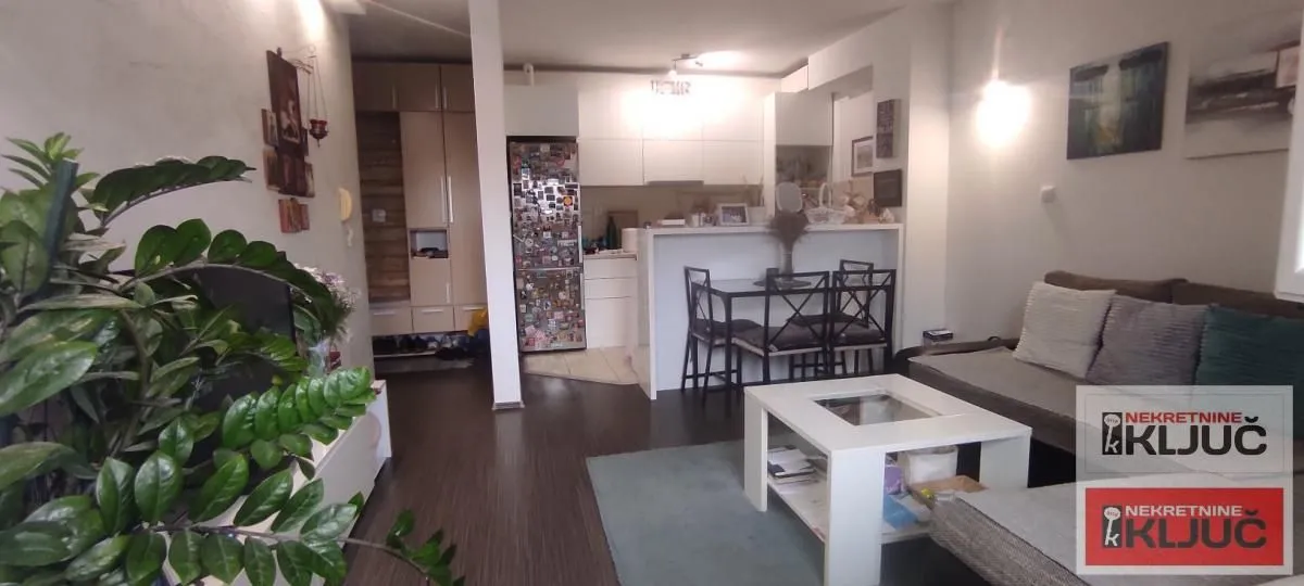 Prodaja, dvosoban stan, 48m², Bulevar patrijarha Pavla, Novi Sad Sve Podlokacije