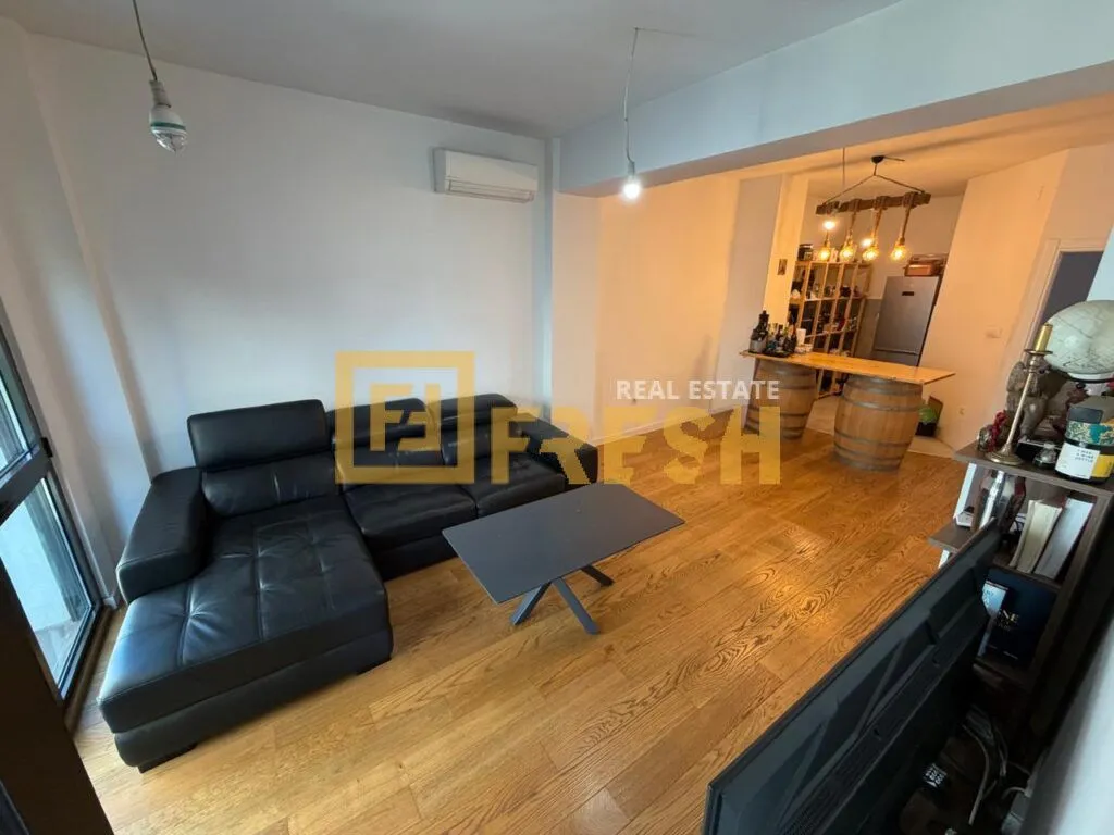 Prodaja, dvosoban stan, 78m², Centar, Podgorica