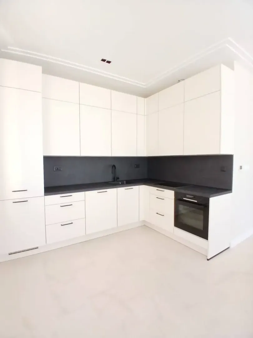 Sale, three bedroom apartment, 198m², Bečići, Budva