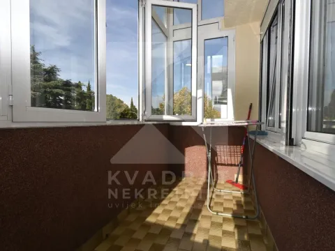 Izdavanje, dvosoban stan, 92m², Centar, Podgorica - image 12