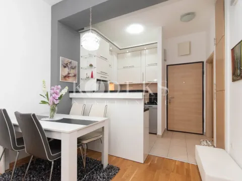 Rent, one bedroom apartment, 37m², Ljubović, Podgorica - image 4