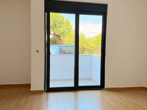 Prodaja, dvosoban stan, 76m², Pinješ, Ulcinj - image 7