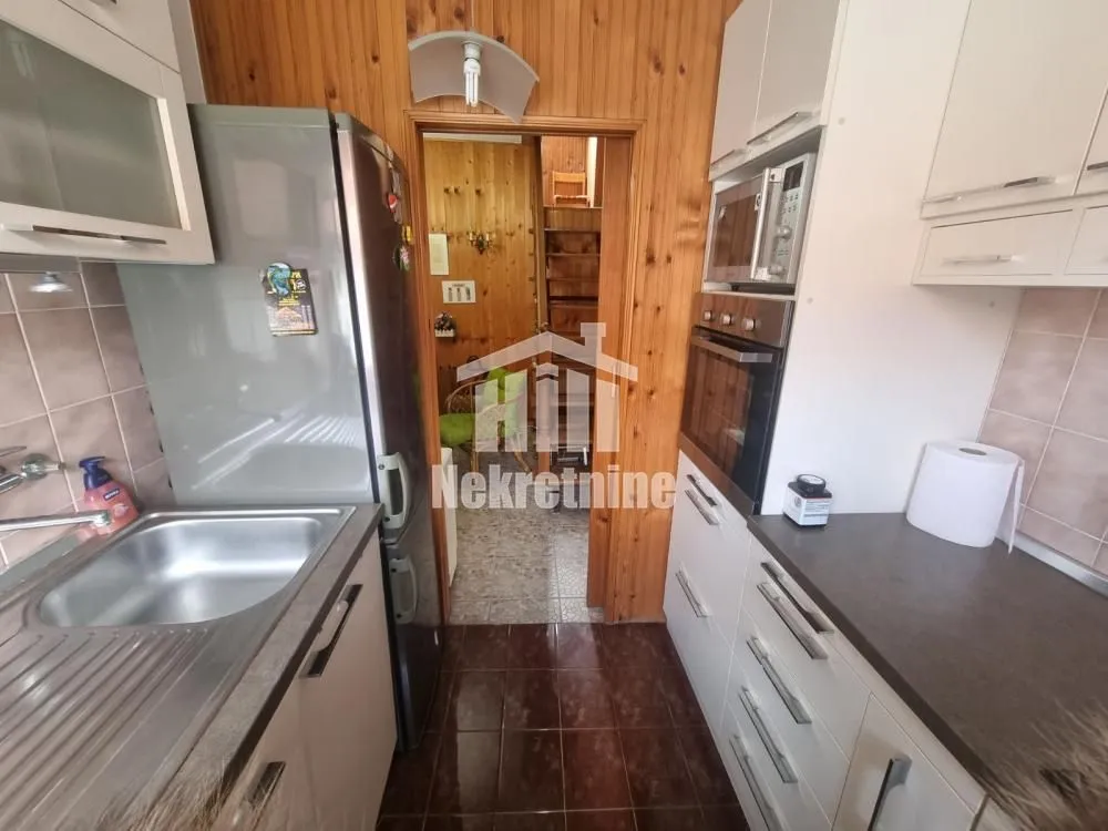 Sale, four bedroom apartment, 100m², Zemun Sve Podlokacije, Beograd