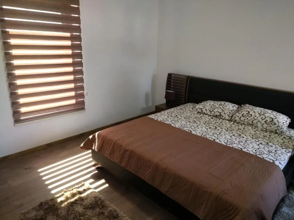 Rent, two bedroom apartment, 80m², Bar, Crna Gora