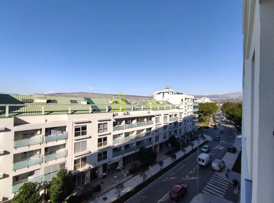 Izdavanje, dvosoban stan, 68m², Tološka šuma, Podgorica