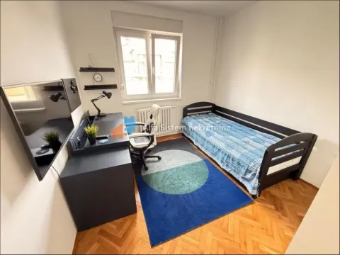 Izdavanje, četvorosoban stan, 98m², Savski Venac, Beograd - image 6