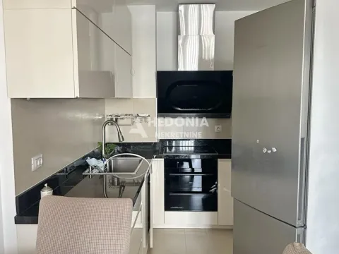 Prodaja, trosoban stan, 80m², Novi Beograd Blok 65, Novi Beograd Sve Podlokacije - image 4