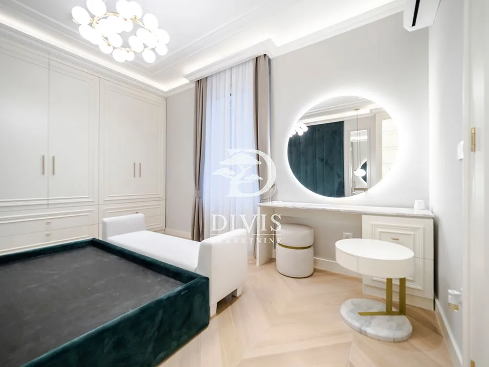 Rent, four bedroom apartment, 100m², Cvetni Trg, Vračar Sve Podlokacije