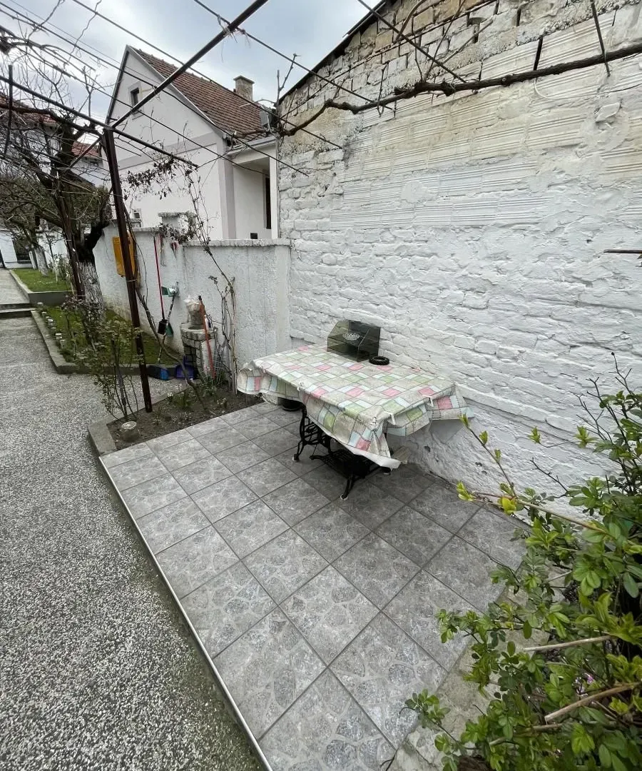 Prodaja, kuća, 155m², Sremska Kamenica, Petrovaradin
