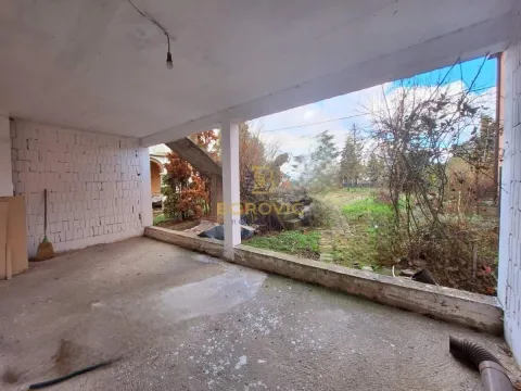 Sale, house, 188m², Voždovac Sve Podlokacije, Beograd - image 4