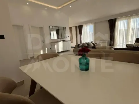 Rent, two bedroom apartment, 90m², Seljanovo, Tivat - image 5