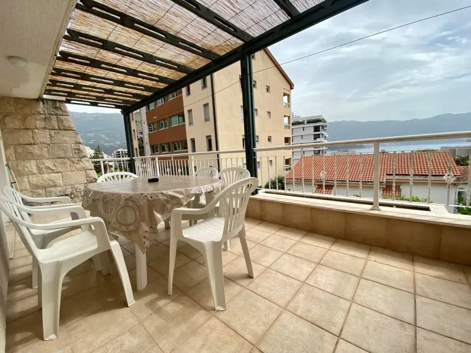 Rent, two bedroom apartment, 80m², Gospoština, Budva