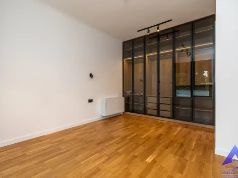 Izdavanje, kuća, 180m², Podgorica, Crna Gora - image 16