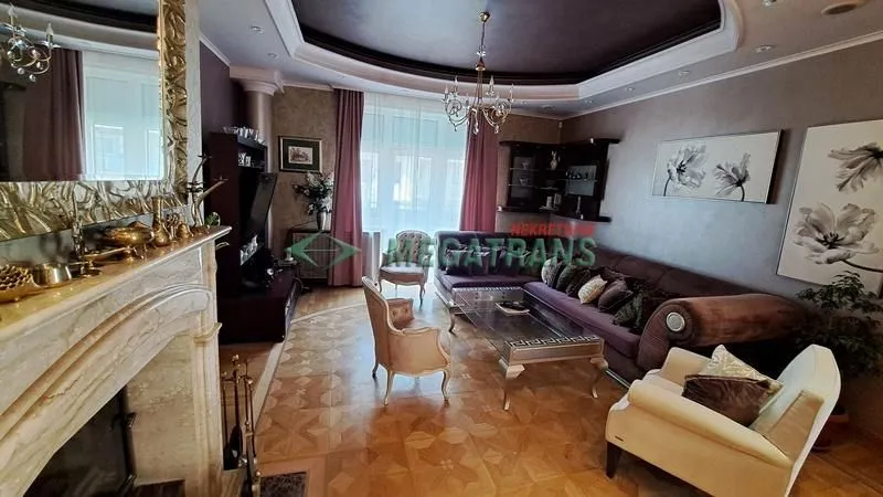 Izdavanje, stan, 260m², Novi Sad Sve Podlokacije, Novi Sad