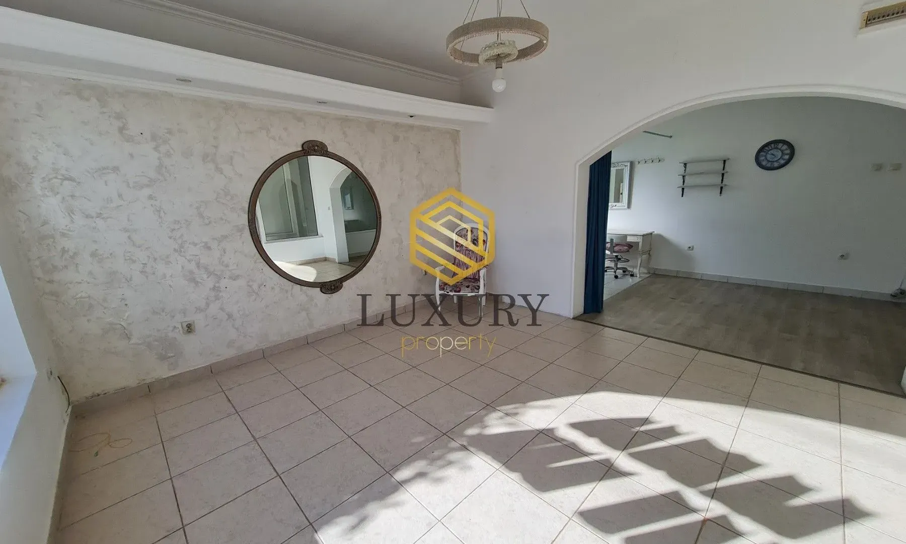 Izdavanje, poslovni prostor, 38m², Drac, Podgorica