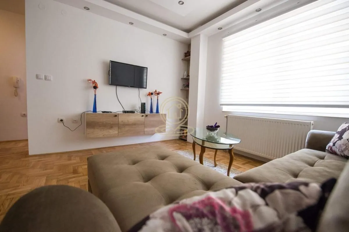 Izdavanje, jednosoban stan, 35m², Podbara, Novi Sad Sve Podlokacije