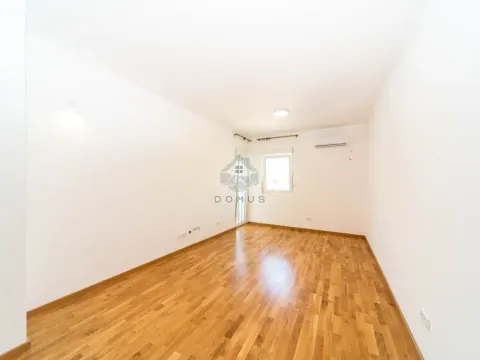 Rent, one bedroom apartment, 43m², Zagorič, Podgorica - image 1