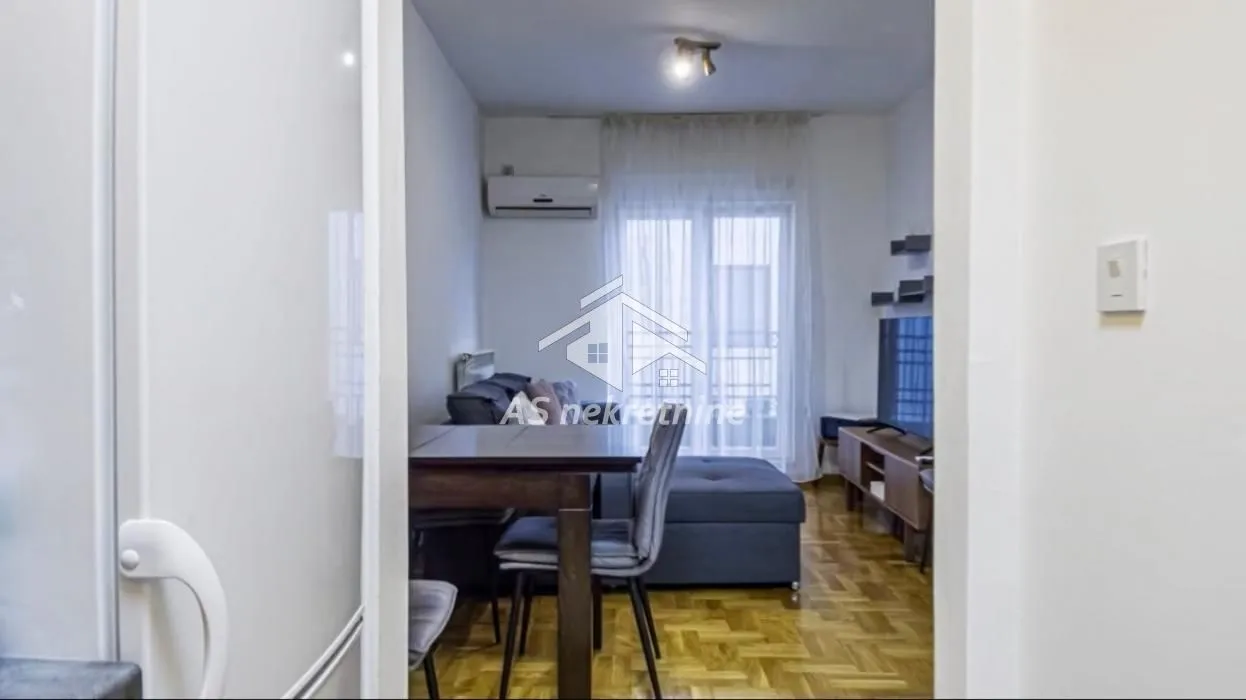 Izdavanje, dvosoban stan, 42m², Vukov Spomenik, Zvezdara Sve Podlokacije