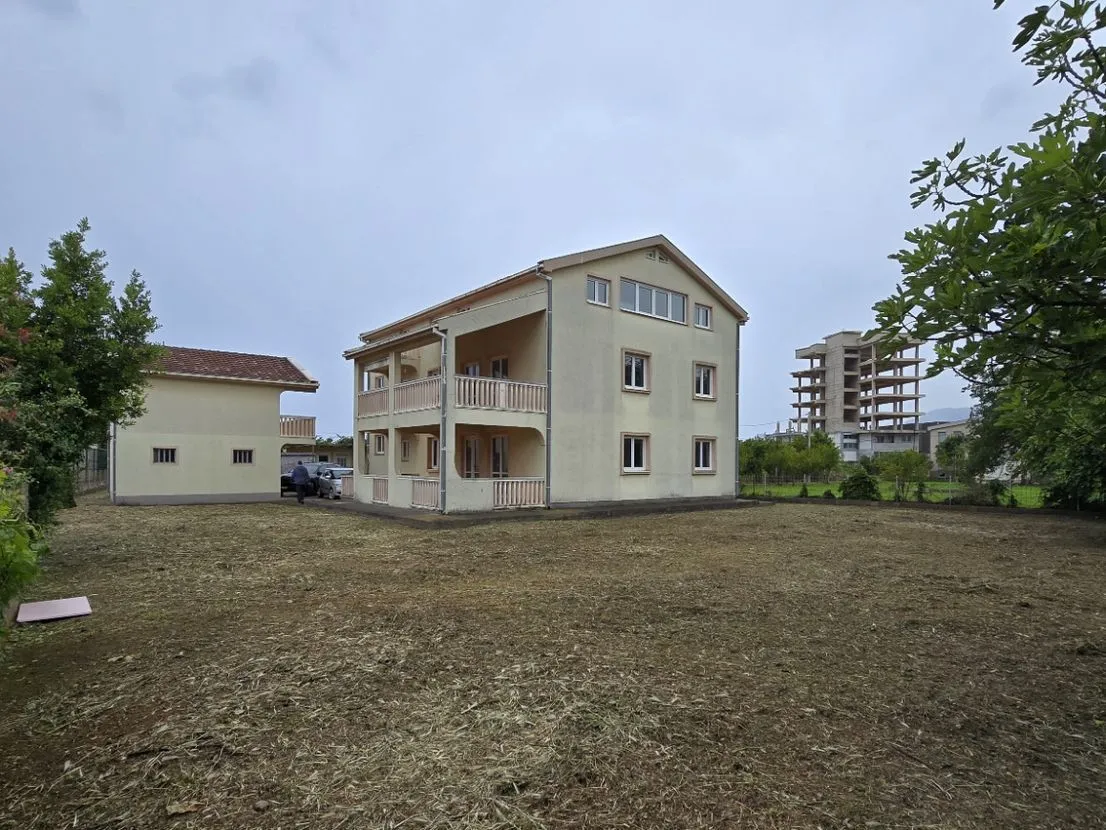 Prodaja, kuća, 500m², Bar, Crna Gora