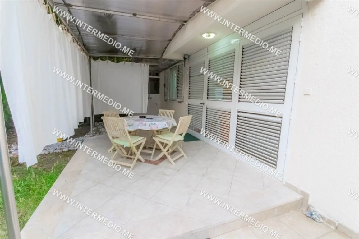 Prodaja, dvosoban stan, 76m², Savina, Herceg Novi