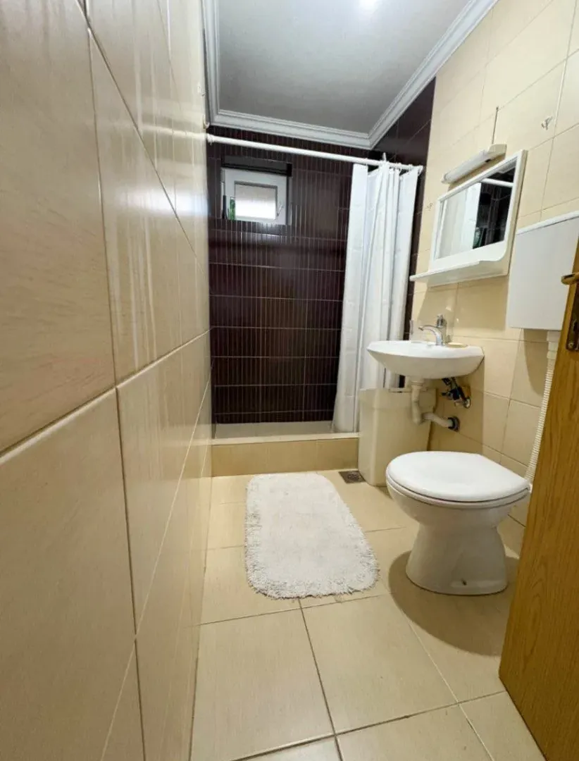 Izdavanje, jednosoban stan, 45m², Zagorič, Podgorica