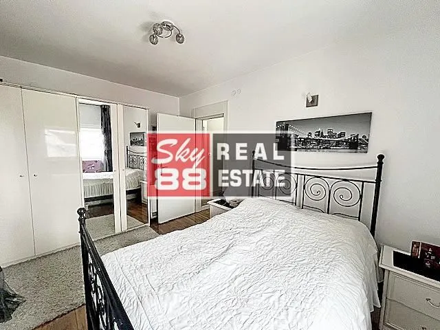 Sale, four bedroom apartment, 160m², Vračar Hram, Vračar Sve Podlokacije