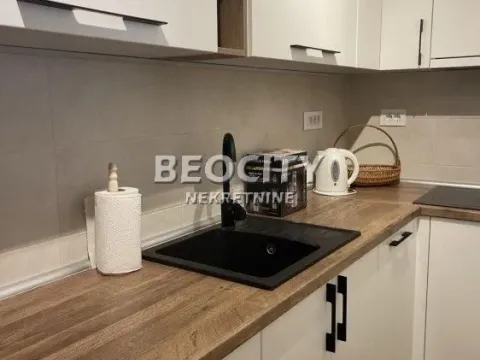 Izdavanje, trosoban stan, 100m², Centar, Novi Sad - image 4