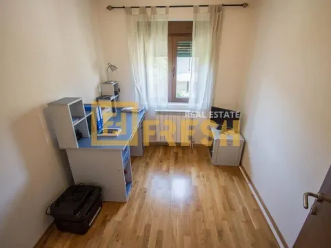 Prodaja, kuća, 253m², Zagorič, Podgorica - image 18